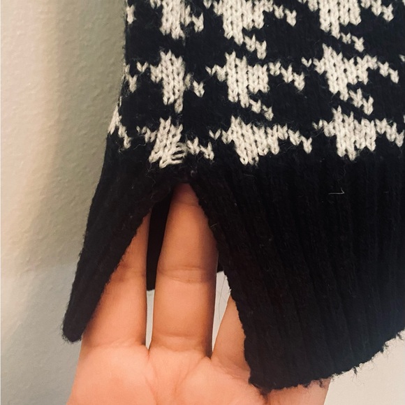 Black & White Houndstooth Sweater Vest XL - Picture 3 of 4